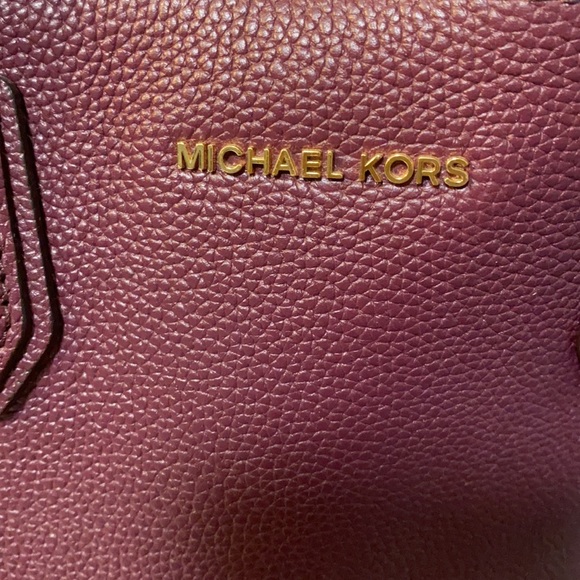 Michael Kors Large Purse - Picture 7 of 8